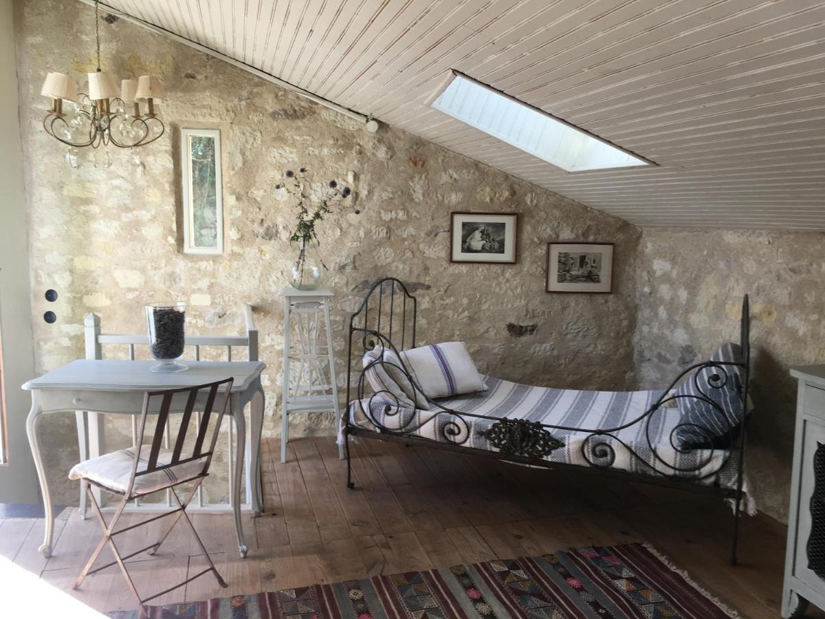 maison bohème Rou-Marson Esterno foto